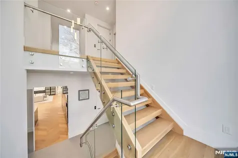 11 Roberts Road Englewood Cliffs NJ 07632