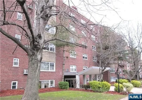 1565 Center Avenue Fort Lee NJ 07024
