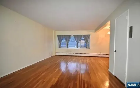 1565 Center Avenue Fort Lee NJ 07024