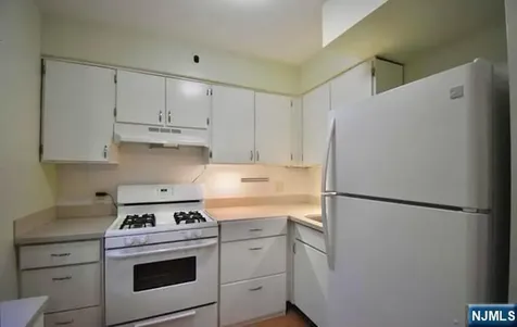 1565 Center Avenue Fort Lee NJ 07024