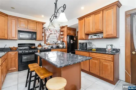421 Central Avenue Harrison NJ 07029