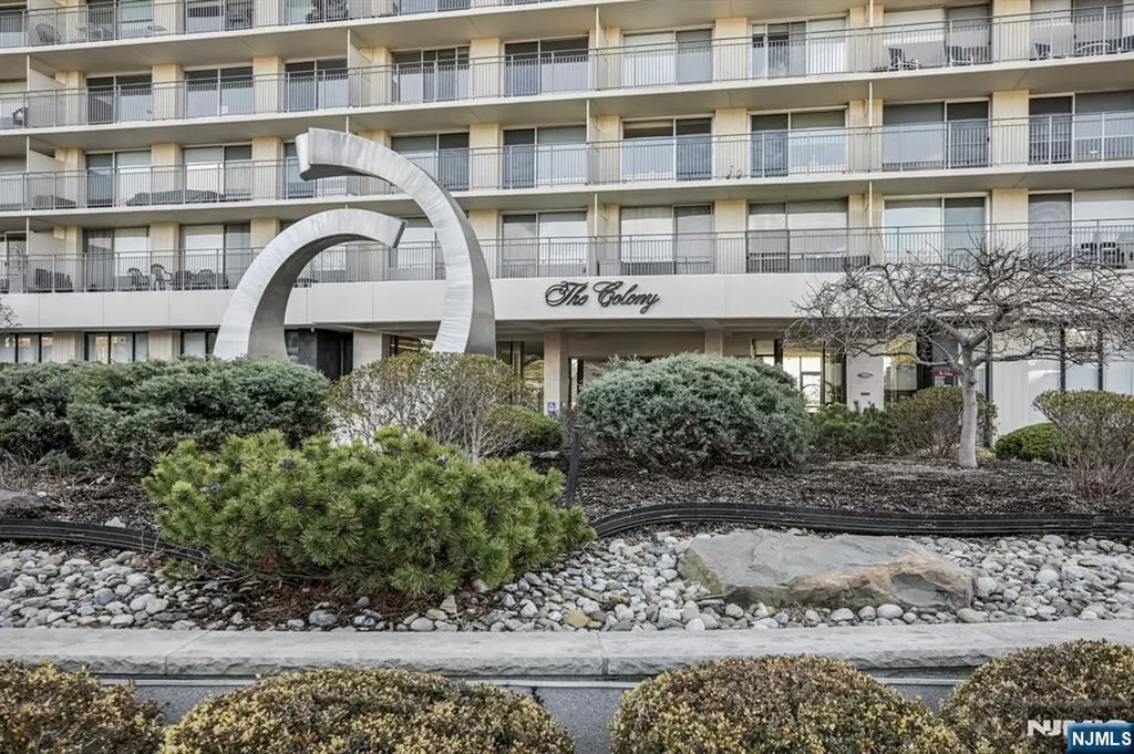 1530 Palisade Avenue Fort Lee NJ 07024
