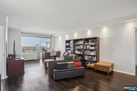 1530 Palisade Avenue Fort Lee NJ 07024