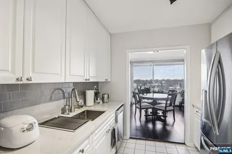 1530 Palisade Avenue Fort Lee NJ 07024