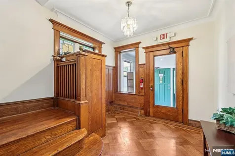 5 77th Street North Bergen NJ 07047
