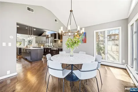 19 Ivy Place Upper Saddle River NJ 07458