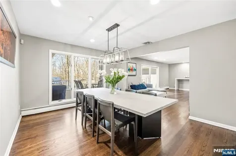19 Ivy Place Upper Saddle River NJ 07458