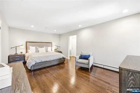 19 Ivy Place Upper Saddle River NJ 07458