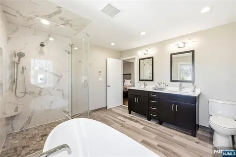 19 Ivy Place Upper Saddle River NJ 07458