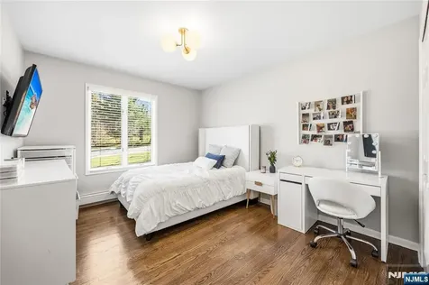19 Ivy Place Upper Saddle River NJ 07458