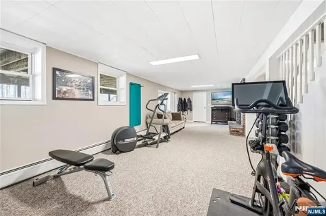 19 Ivy Place Upper Saddle River NJ 07458