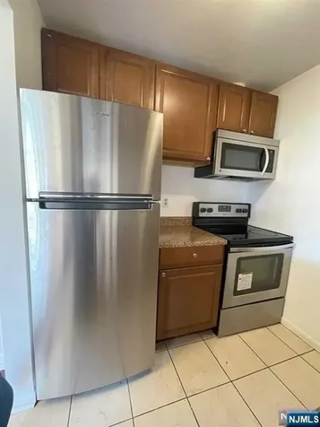 224B Washington Avenue Fort Lee NJ 07024