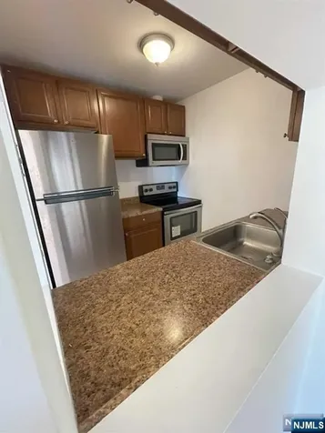 224B Washington Avenue Fort Lee NJ 07024