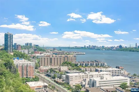 7004 Boulevard East Guttenberg NJ 07093
