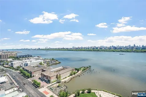 7004 Boulevard East Guttenberg NJ 07093