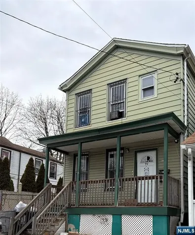 33 7th Street Paterson NJ 07522