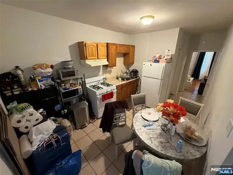33 7th Street Paterson NJ 07522