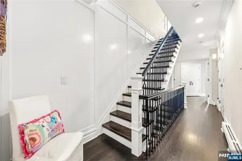 1228 River Road Edgewater NJ 07020