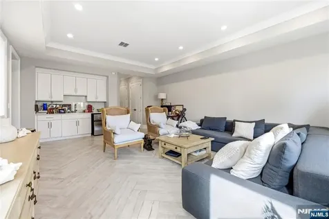 1228 River Road Edgewater NJ 07020