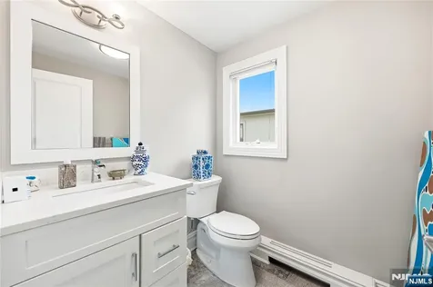 1228 River Road Edgewater NJ 07020