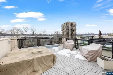 1228 River Road Edgewater NJ 07020