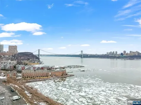 1228 River Road Edgewater NJ 07020