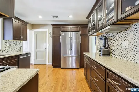 191 Hillcrest Avenue Hawthorne NJ 07506