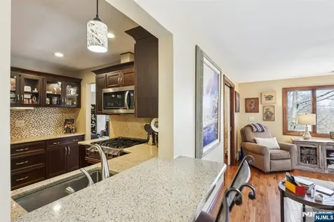 191 Hillcrest Avenue Hawthorne NJ 07506