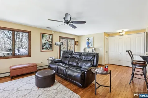 191 Hillcrest Avenue Hawthorne NJ 07506