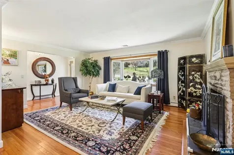 191 Hillcrest Avenue Hawthorne NJ 07506