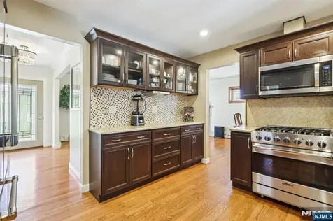 191 Hillcrest Avenue Hawthorne NJ 07506