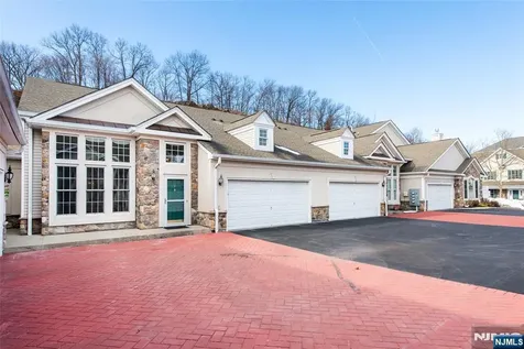 7 Graphite Drive Little Falls NJ 07424