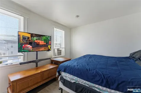 71 Franklin Terrace Irvington NJ 07111