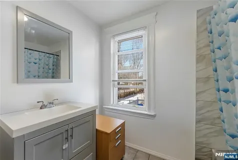 71 Franklin Terrace Irvington NJ 07111