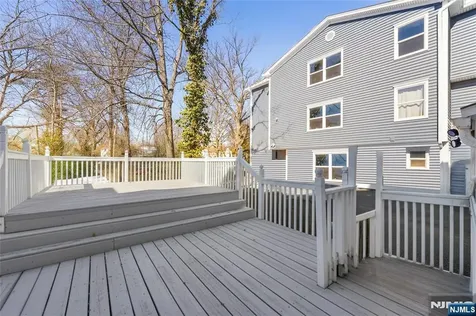 71 Franklin Terrace Irvington NJ 07111