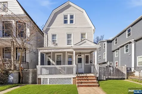 71 Franklin Terrace Irvington NJ 07111