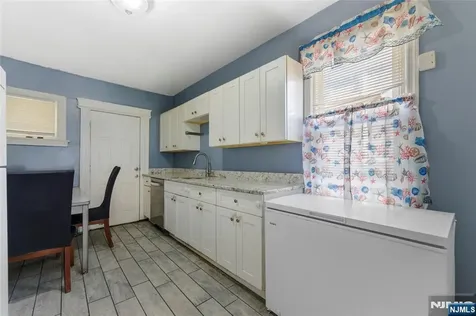 71 Franklin Terrace Irvington NJ 07111