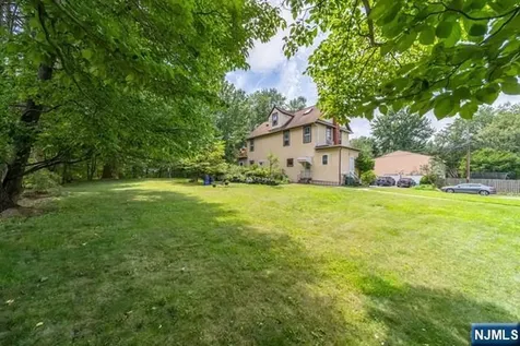 18 Hardenburgh Avenue Demarest NJ 07627