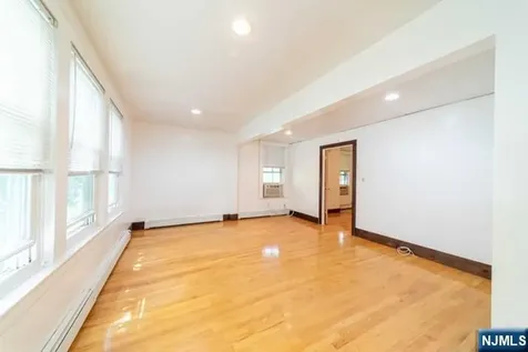18 Hardenburgh Avenue Demarest NJ 07627