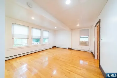 18 Hardenburgh Avenue Demarest NJ 07627