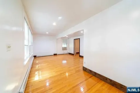 18 Hardenburgh Avenue Demarest NJ 07627