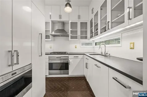 451 Mountain Avenue North Caldwell NJ 07006