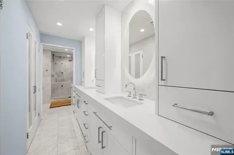 451 Mountain Avenue North Caldwell NJ 07006