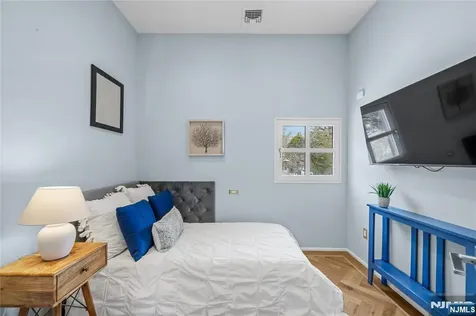 451 Mountain Avenue North Caldwell NJ 07006