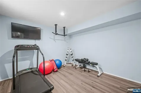 451 Mountain Avenue North Caldwell NJ 07006