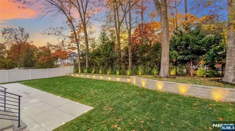 801 Godwin Road Paramus NJ 07652