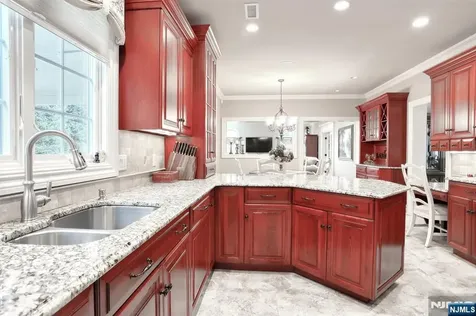 34 Crocker Mansion Drive Mahwah NJ 07430