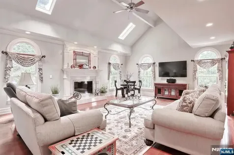 34 Crocker Mansion Drive Mahwah NJ 07430