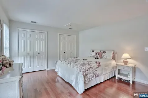 34 Crocker Mansion Drive Mahwah NJ 07430