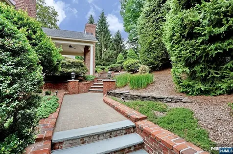 34 Crocker Mansion Drive Mahwah NJ 07430